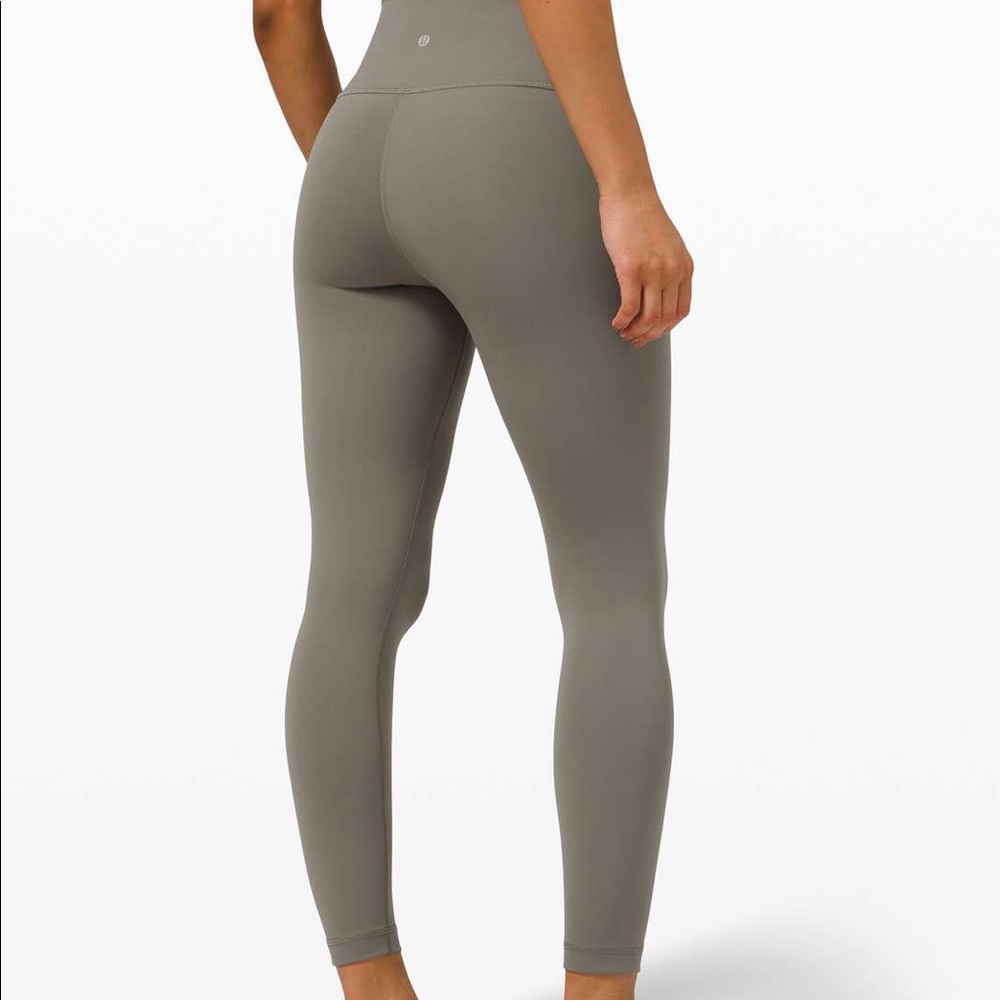 Lululemon Wunder Under full Luxtreme 25 inch tights in Grey Sage.